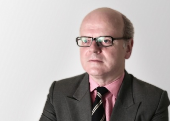 Handful of winners but many, many more losers in war