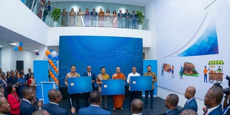 Please construct an image from this headline "Union Bank deploys SmartVista to drive credit card growth